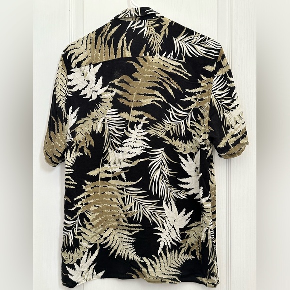 Zara Fauna Nature Print Short Sleeve Button Down Shirt, Relaxed Fit, Medium - Picture 5 of 5